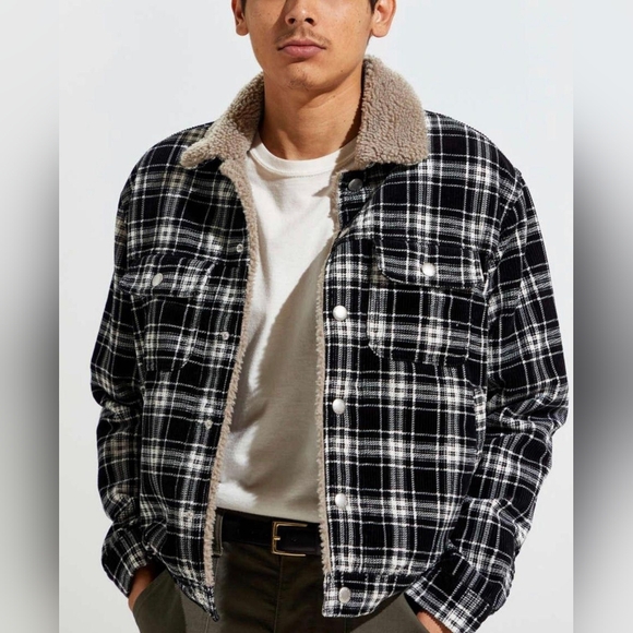Urban OutfittersFlannel SherpaBomber Jacket - Picture 1 of 7